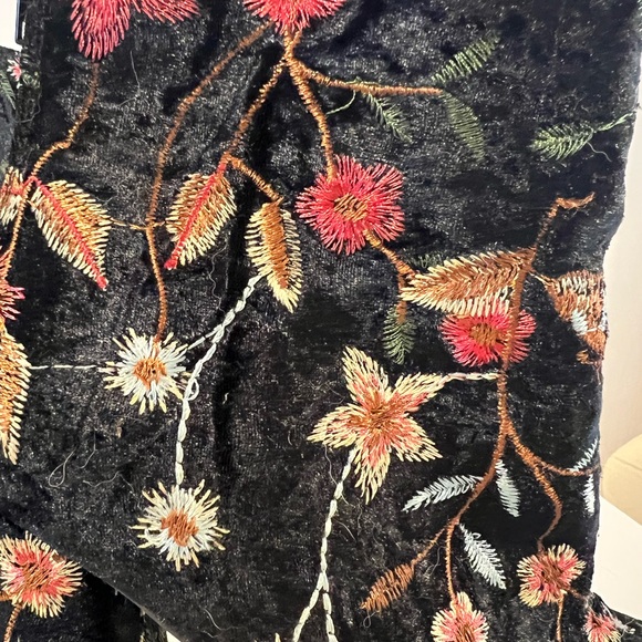 Velvet Embroidered Boohoo Ankle Boots High Heels - Picture 7 of 7